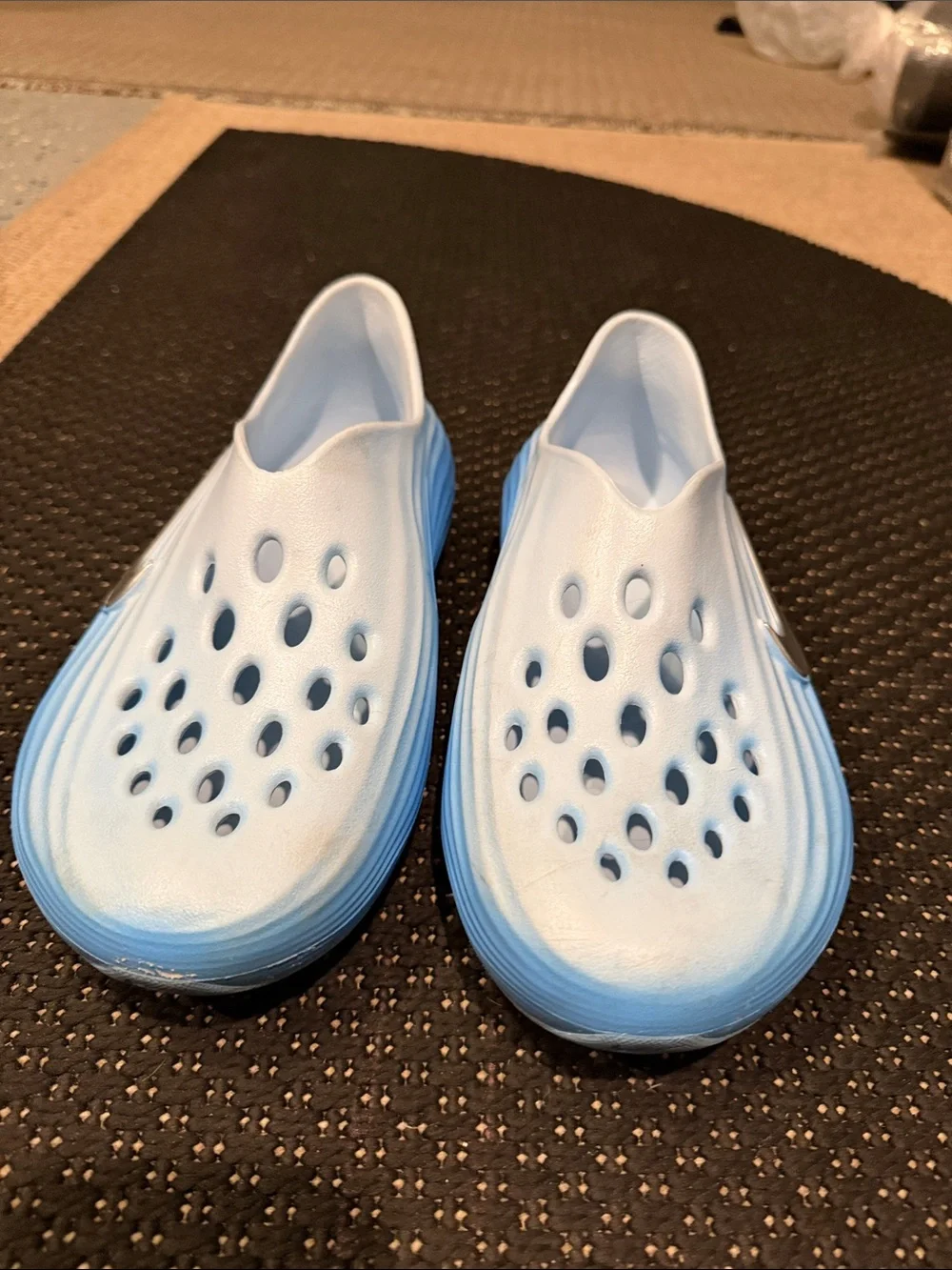 Nike soft slip